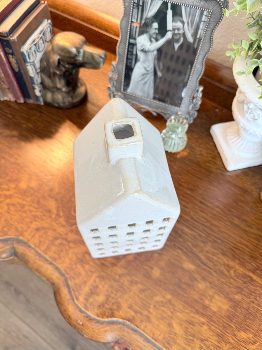 Ceramic Farmhouse House Votive Holder - Picture 10 of 13